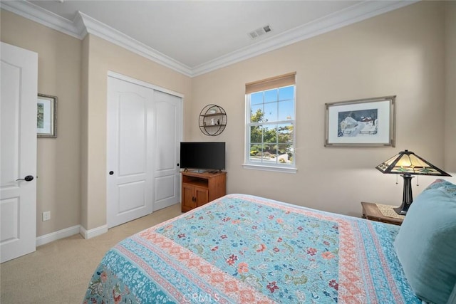 1432 Vicki Ln, Nipomo, CA 93444 - bedroom featuring ornamental molding, light carpet, and a closet