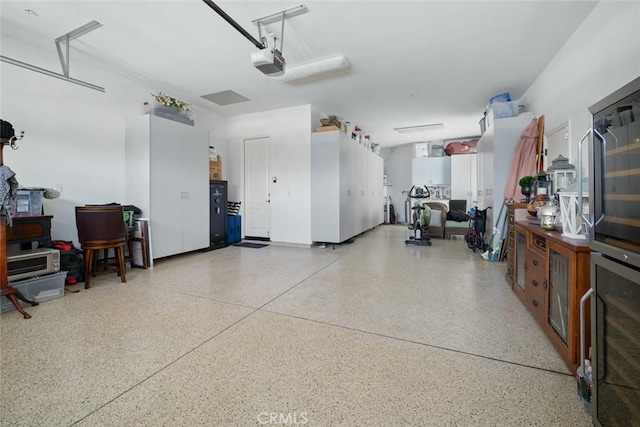 1432 Vicki Ln, Nipomo, CA 93444 - garage with a garage door opener