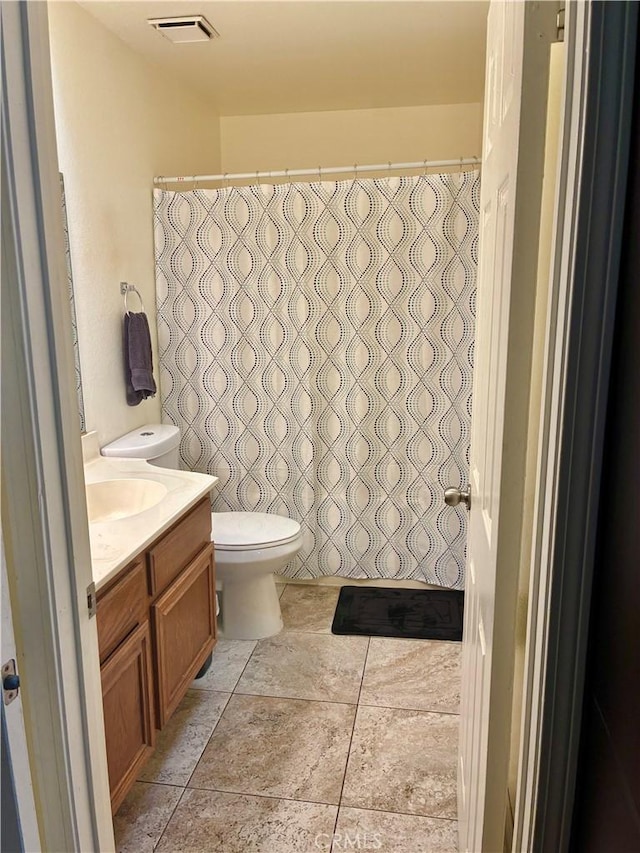 245 Broadway St, Lake Elsinore, CA 92530 - full bath featuring toilet and vanity