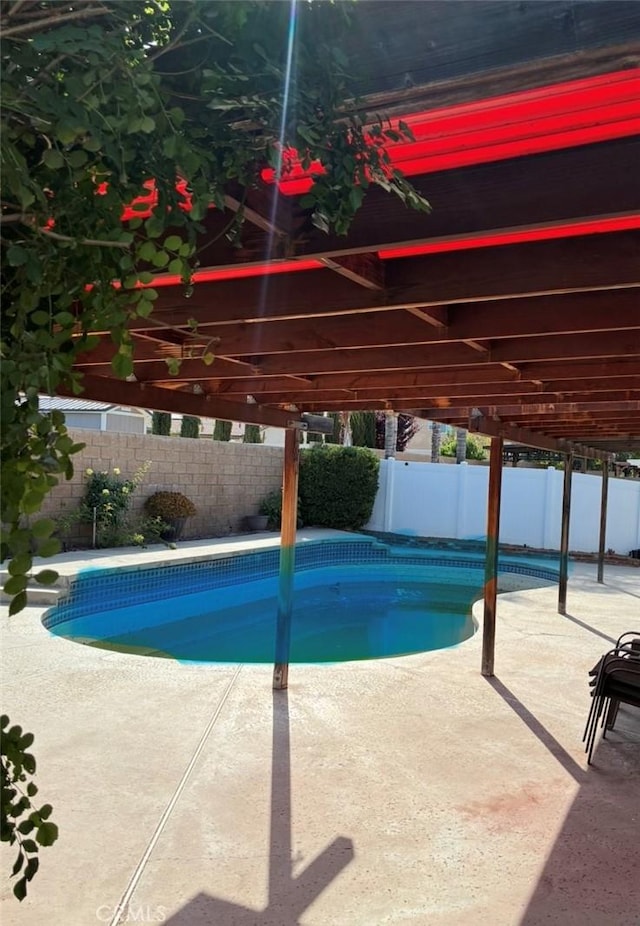 245 Broadway St, Lake Elsinore, CA 92530 - view of swimming pool featuring a patio area and a fenced backyard
