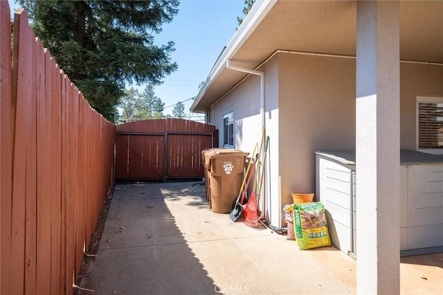 6354 Berkshire Ave, Paradise, CA 95969 - view of side of property featuring stucco siding and a gate