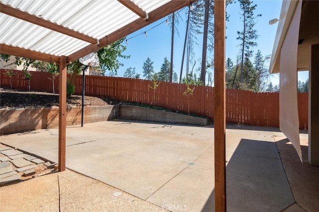 6354 Berkshire Ave, Paradise, CA 95969 - fenced backyard with a patio area