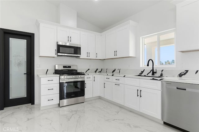 10125 Bella Vista St, Apple Valley, CA 92308 - photo 10