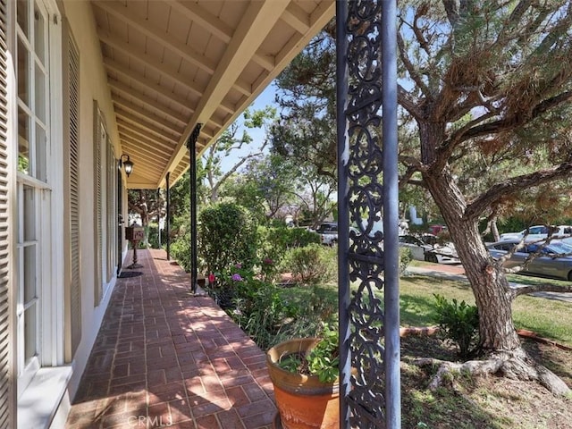 13510 Valleyheart Dr N, Sherman Oaks, CA 91423 - view of patio / terrace