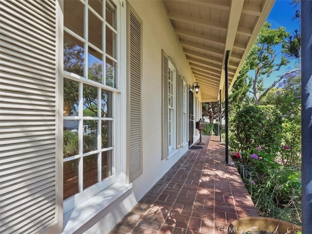 13510 Valleyheart Dr N, Sherman Oaks, CA 91423 - view of patio / terrace