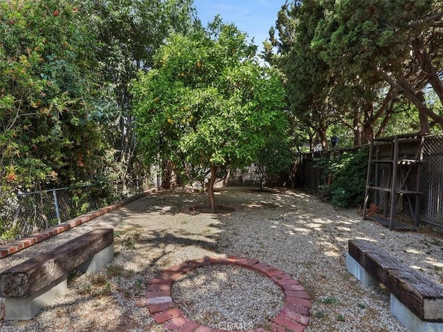 13510 Valleyheart Dr N, Sherman Oaks, CA 91423 - view of fenced backyard
