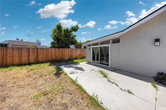 1106 W Bellbrook St, Covina, CA 91722 - view of yard with a patio