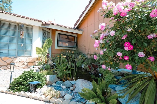 3473 Yankee Cir, Riverside, CA 92503 - view of side of home
