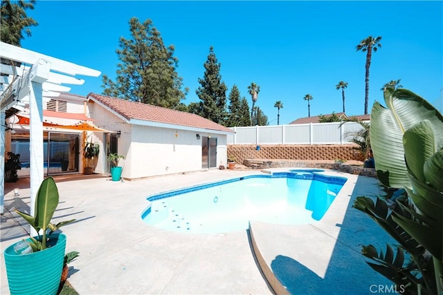 3473 Yankee Cir, Riverside, CA 92503 - view of pool featuring a pergola, a fenced backyard, a patio area, and an outdoor structure