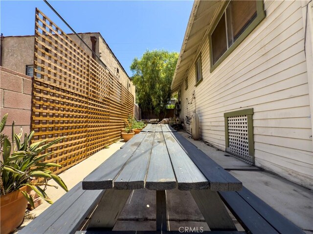 3621 Griffin Ave, Los Angeles, CA 90031 - view of patio