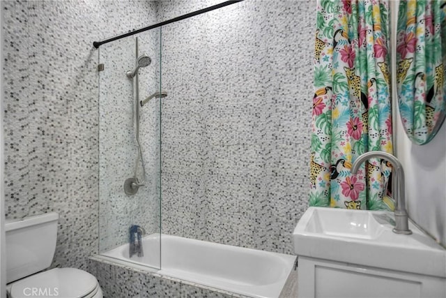 8140 Quartz Ave, Winnetka, CA 91306 - bathroom with tiled shower / bath and vanity