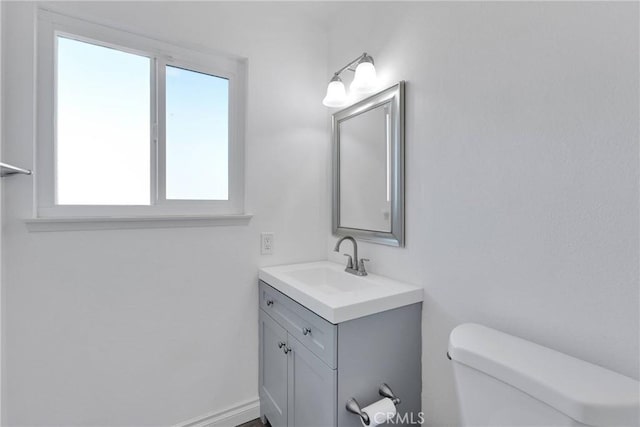 12684 Snapping Turtle Rd, Apple Valley, CA 92308 - bathroom with vanity and toilet