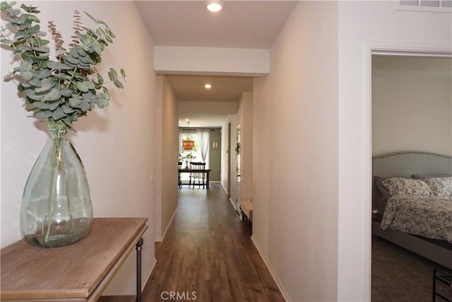 27082 Nolana Way, Menifee, CA 92584 - corridor featuring dark wood-style flooring and recessed lighting