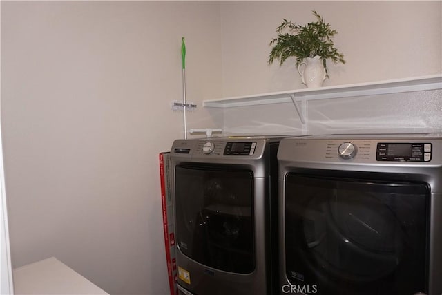 27082 Nolana Way, Menifee, CA 92584 - washroom with washer and dryer