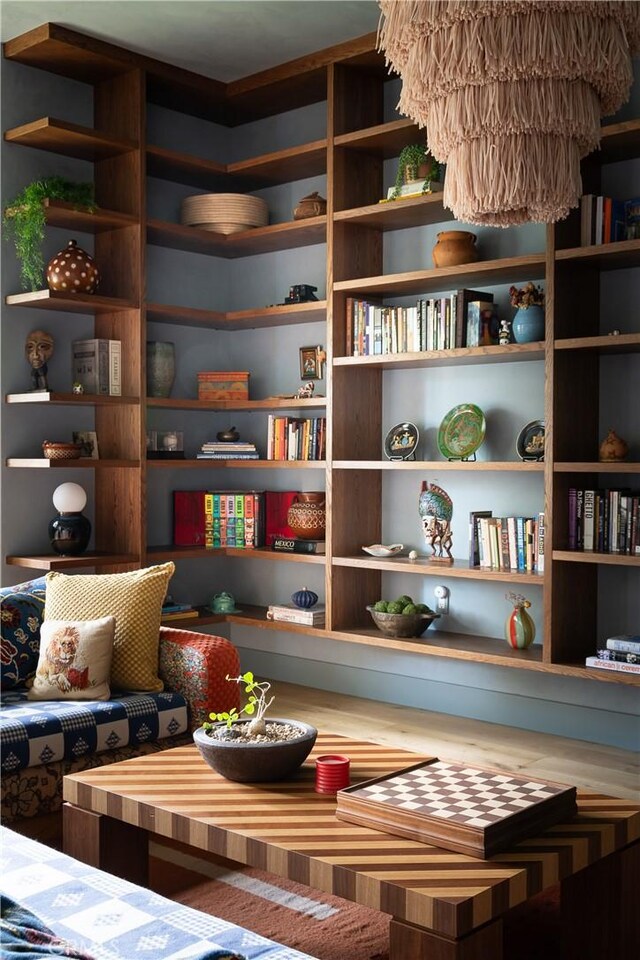 4620 Morse Ave, Sherman Oaks, CA 91423 - view of living area