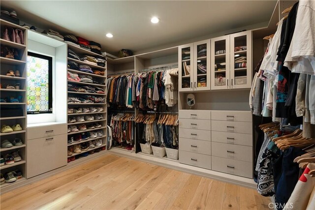 4620 Morse Ave, Sherman Oaks, CA 91423 - walk in closet featuring light wood-type flooring