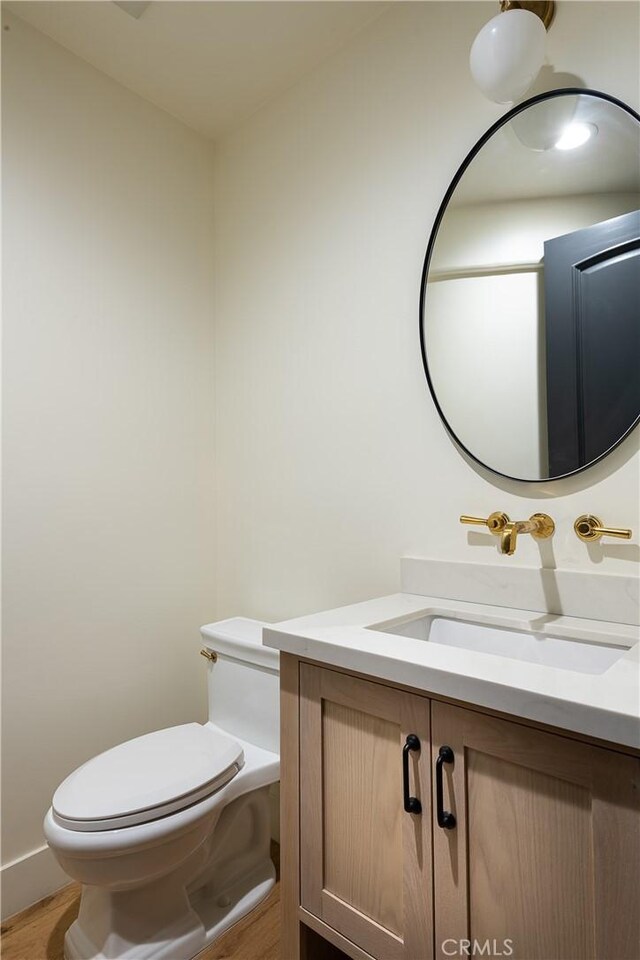 4620 Morse Ave, Sherman Oaks, CA 91423 - bathroom with toilet and vanity