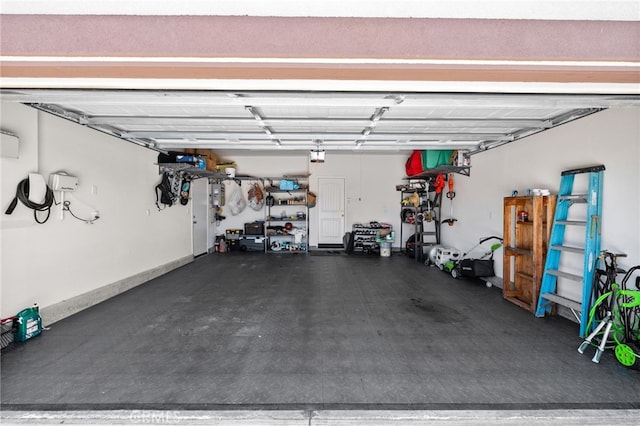 5609 Garibaldi Way, Fontana, CA 92336 - view of garage