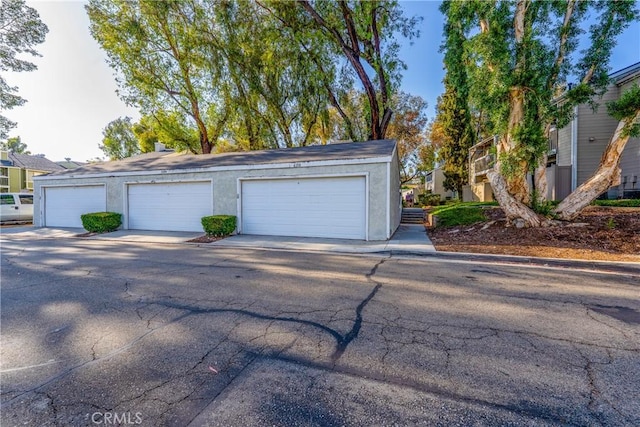 6210 Hartford Rd Unit 201, Yorba Linda, CA 92887 - view of garage