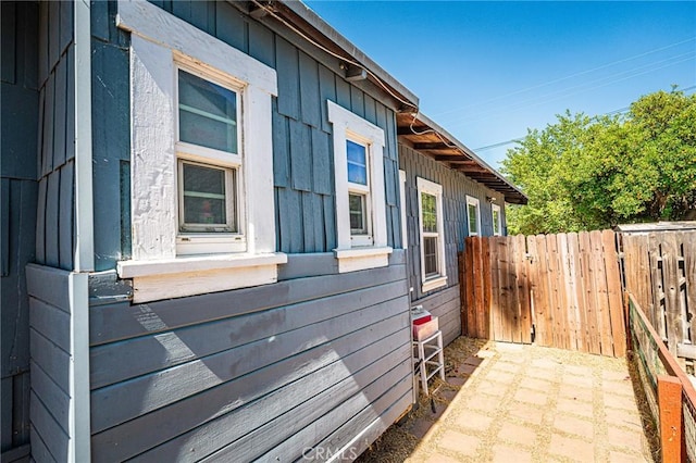 220 Palm Pl, Pomona, CA 91767 - view of side of home