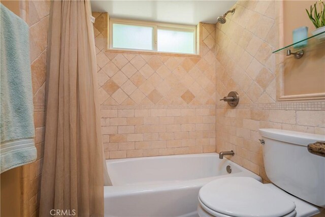 2526 Fontezuela Dr, Hacienda Heights, CA 91745 - full bath featuring shower / bath combo with shower curtain and toilet