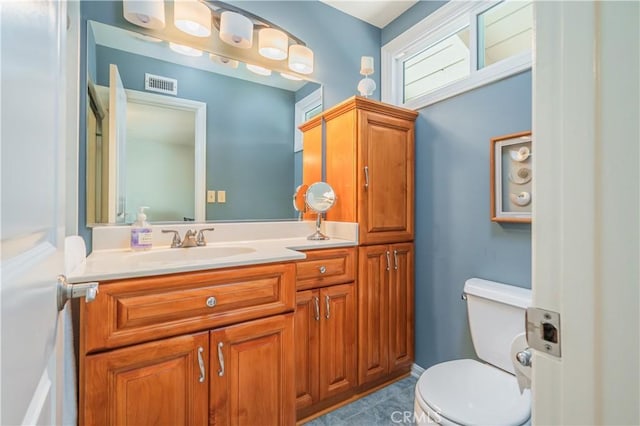 2526 Fontezuela Dr, Hacienda Heights, CA 91745 - half bath featuring toilet and vanity