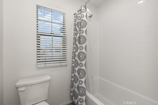 955 W Jasmine Way, Rialto, CA 92376 - bathroom featuring shower / bathtub combination with curtain and toilet
