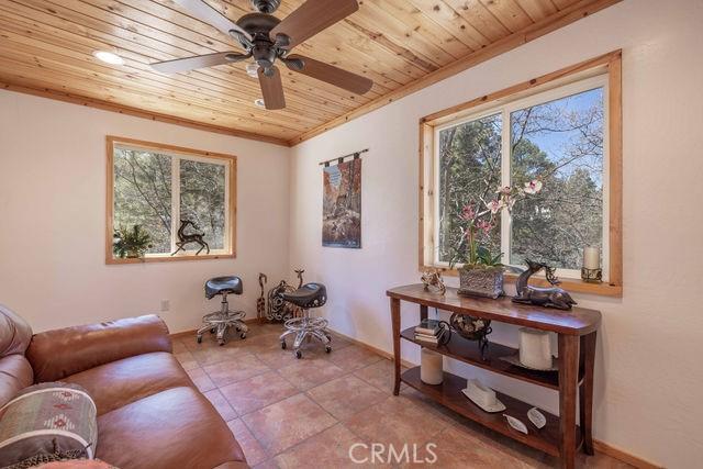 1332 La Crescenta Dr, Big Bear, CA 92314 - photo 32