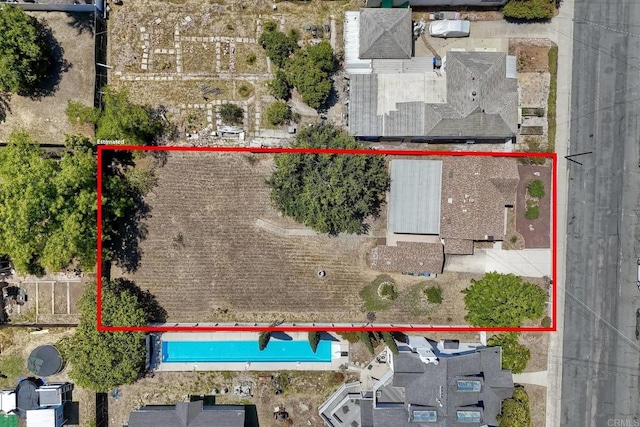 4693 71st St, La Mesa, CA 91942 - aerial view of property and surrounding area with a pool and property boundaries highlighted