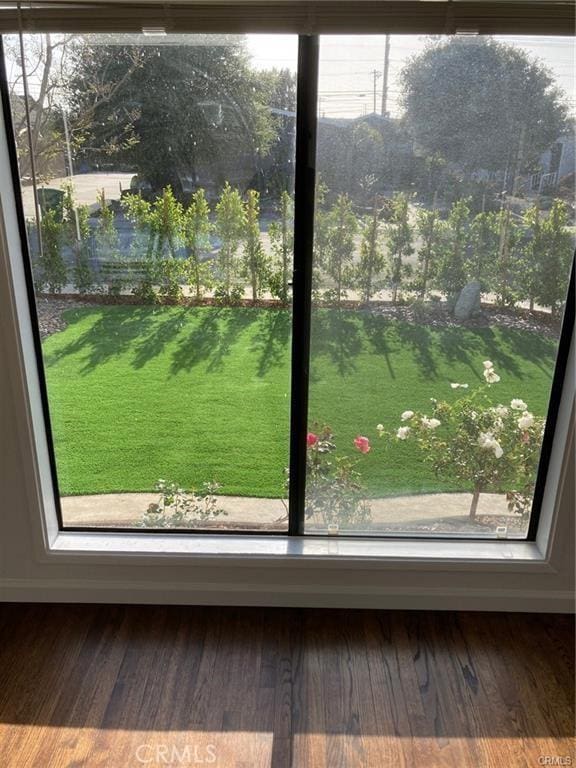 8312 Barnsley Ave, Los Angeles, CA 90045 - photo 13