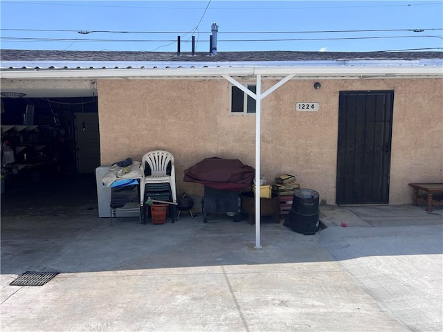 1222 E 103rd St, Los Angeles, CA 90002 - exterior space featuring stucco siding