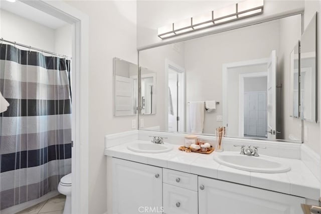 8 Pavona, Newport Coast, CA 92657 - full bathroom with double vanity and a shower with shower curtain