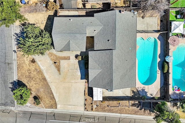 2738 S Fairway Ct, Visalia, CA 93277 - aerial view of a pool area