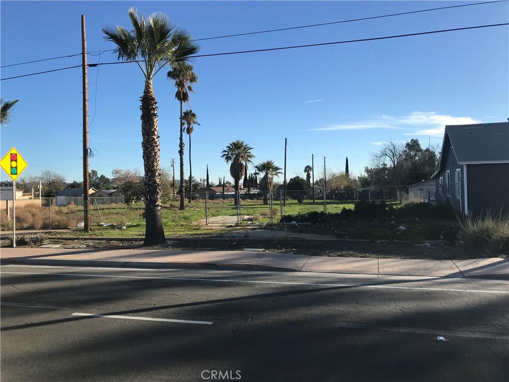 24233 Sunnymead Blvd, Moreno Valley, CA 92553 - photo 1