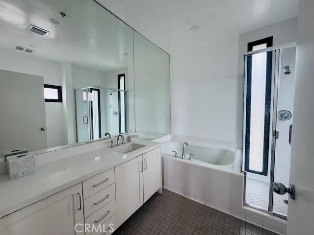 270 Palisades Beach Rd Unit 301, Santa Monica, CA 90402 - photo 13