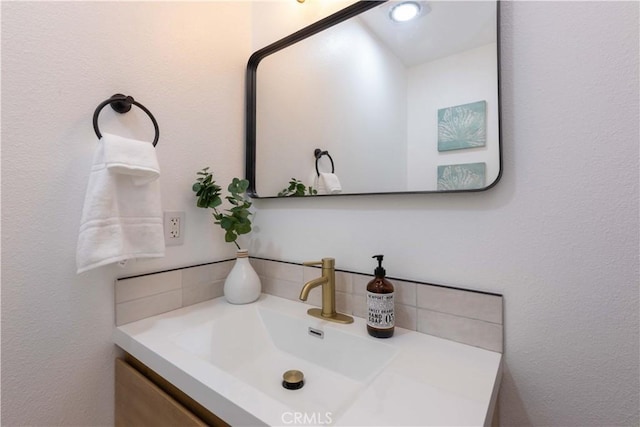 16509 Caballero Ln Unit 30B, Huntington Beach, CA 92649 - bathroom featuring vanity