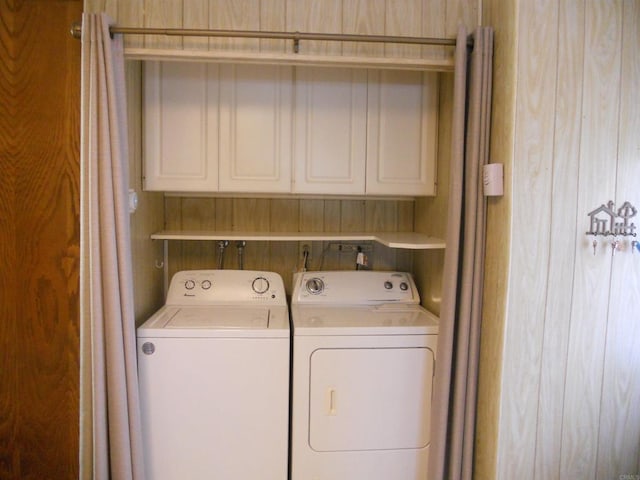 955 Howard Ave Unit 40, Escondido, CA 92029 - laundry area featuring washing machine and dryer and cabinet space