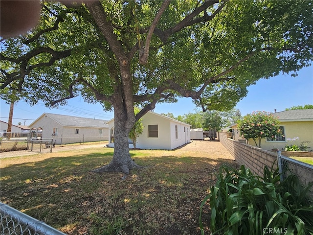 26483 9th St, Highland, CA 92346 - view of yard