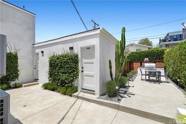 246 Fairview St, Laguna Beach, CA 92651 - view of outdoor structure with outdoor dining space