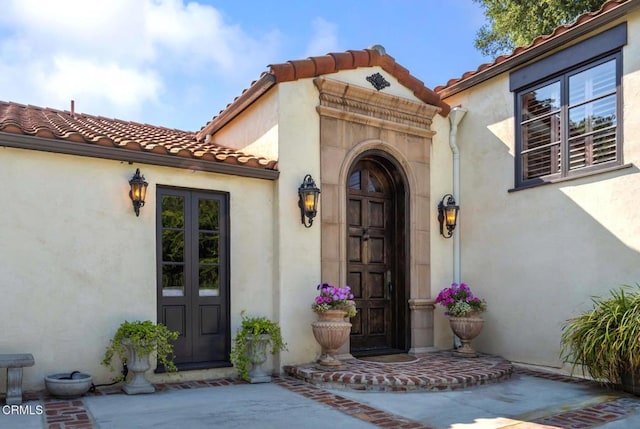 1205 Linda Vista Ave, Pasadena, CA 91103 - entrance to property featuring stucco siding and a tiled roof
