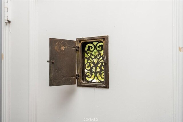 2412 Santiago St, Santa Ana, CA 92706 - detailed view