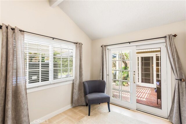 3191 Woodstock Rd, Rossmoor, CA 90720 - living area with baseboards