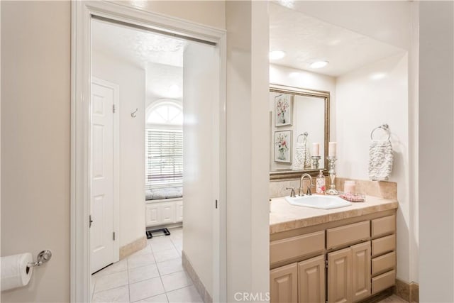 3191 Woodstock Rd, Rossmoor, CA 90720 - bathroom with vanity and tile patterned floors