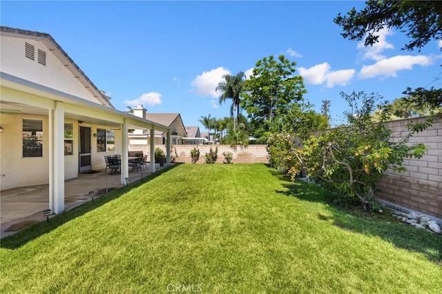 1581 Manor Ln, Glendora, CA 91741 - fenced backyard featuring a patio area
