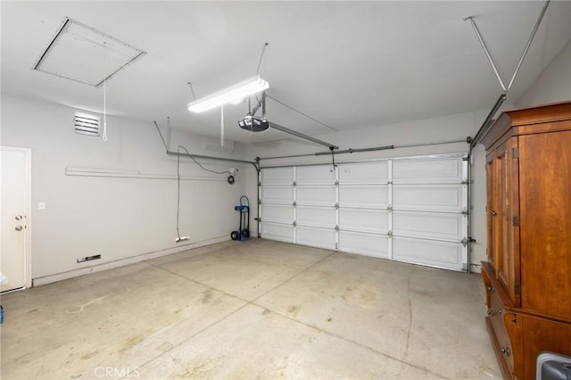 1581 Manor Ln, Glendora, CA 91741 - garage with a garage door opener