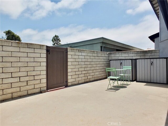 16573 Pescado Ln Unit 3A, Huntington Beach, CA 92649 - view of patio