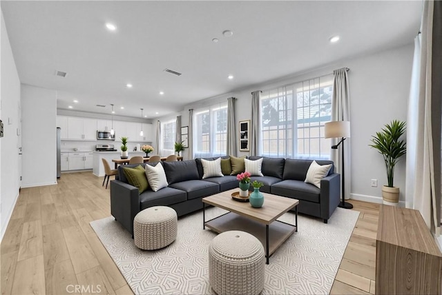34410 Granite Rd, Yucaipa, CA 92399 - living area featuring recessed lighting and light wood-style floors