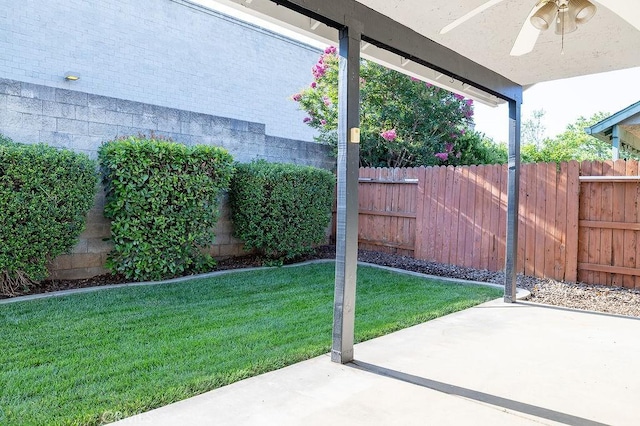 1085 Admiral Ln, Chico, CA 95973 - view of yard with a ceiling fan and a patio area