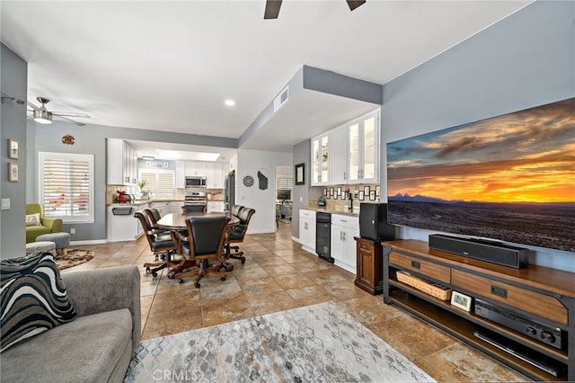 19847 Palomar Rd, Lake Elsinore, CA 92530 - photo 16