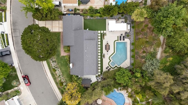 19258 Berclair Ln, Tarzana, CA 91356 - aerial view of a pool area